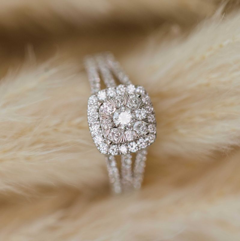 EC Diamantring hvittgull 0,90 WSI