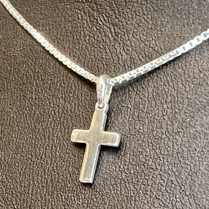 Hovedbilde Sølvsmykke kors 11681-1