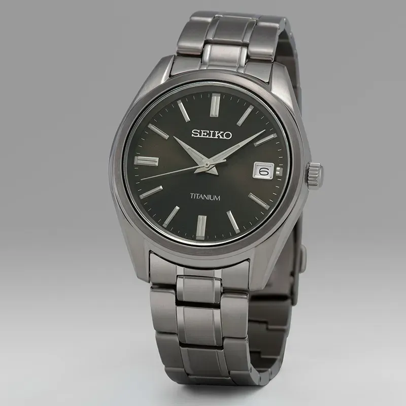 SEIKO MENS TITANIUM SUR375P1